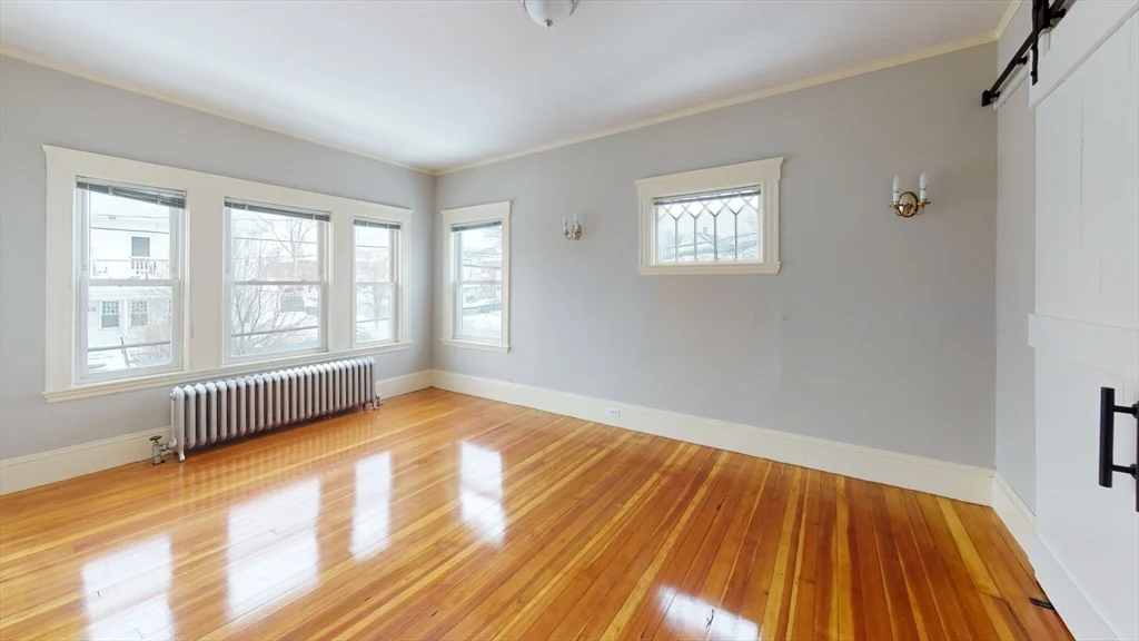 4 bed, 2 bath apartment for rent at 139-141 Edenfield Ave Unit 139, Watertown — photo 2 of 9