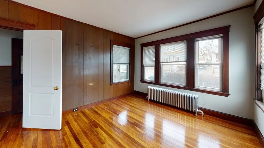 4 bed, 2 bath apartment for rent at 139-141 Edenfield Ave Unit 141, Watertown — photo 6 of 9