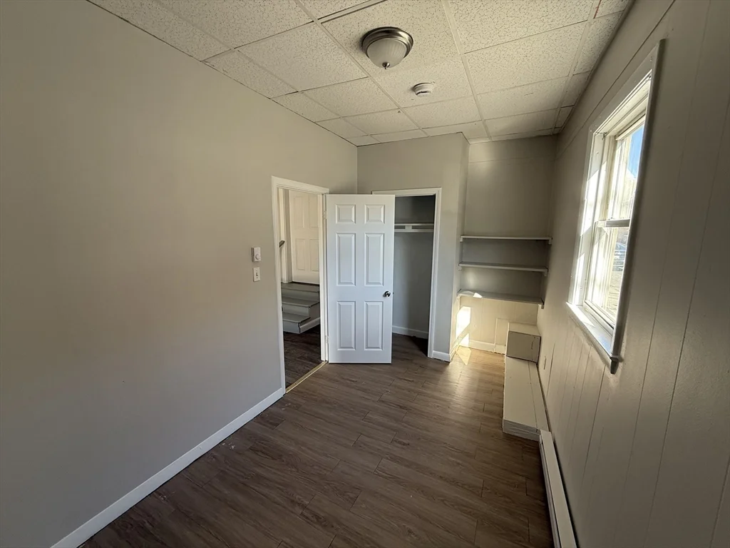 3 bed, 1 bath apartment for rent at 139-141 Franklin Unit 1, Lynn — photo 8 of 16