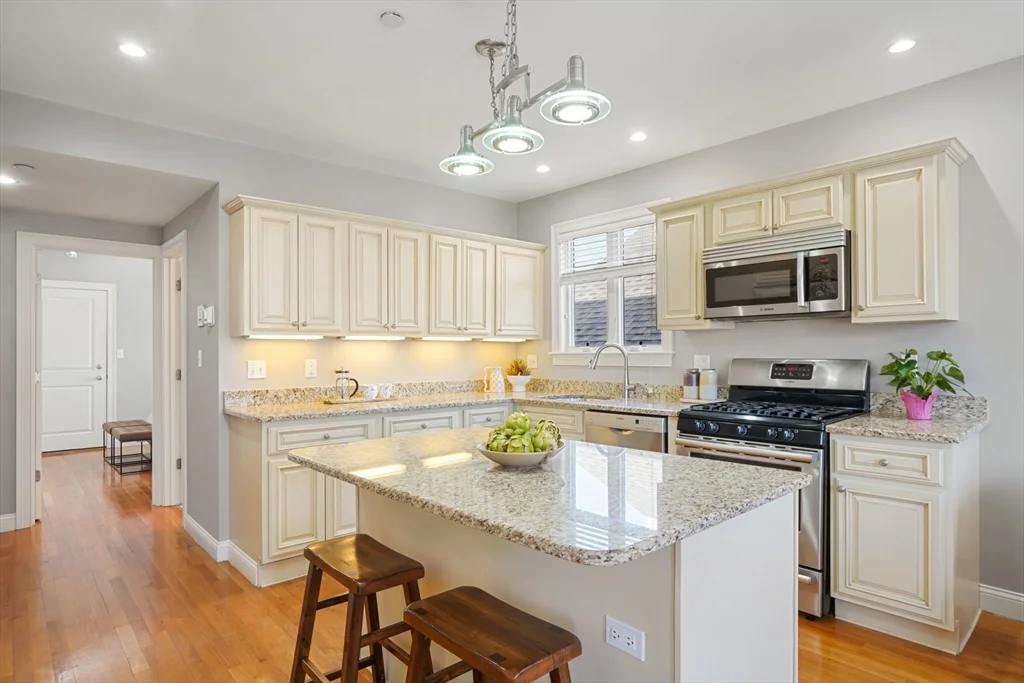 2 bed, 2 bath apartment for rent at 139 5th St Unit B, East Cambridge