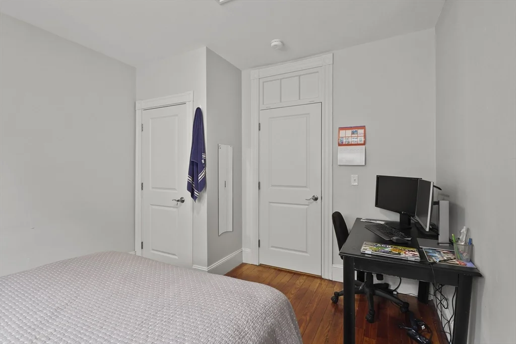 5 bed, 2 bath apartment for rent at 139 Adams St Unit 2, Waltham — photo 11 of 17