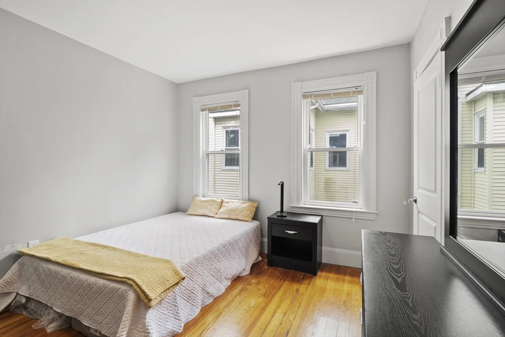 5 bed, 2 bath apartment for rent at 139 Adams St Unit 3, Waltham — photo 10 of 17