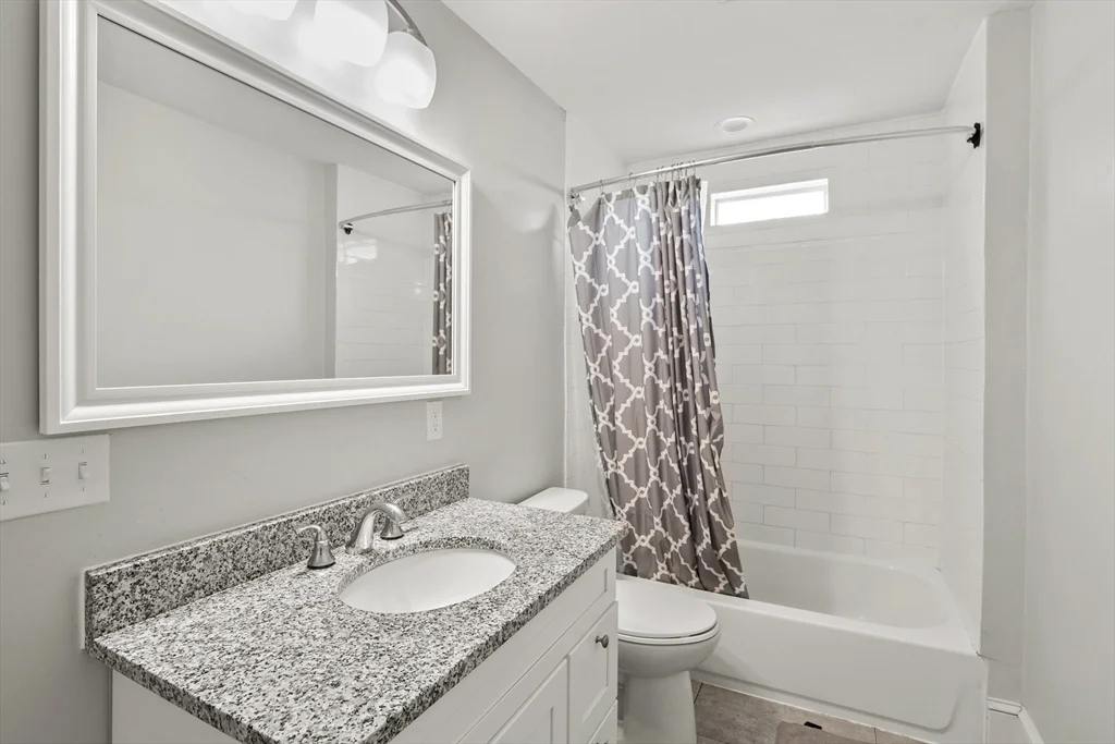 5 bed, 2 bath apartment for rent at 139 Adams St Unit 3, Waltham — photo 16 of 17