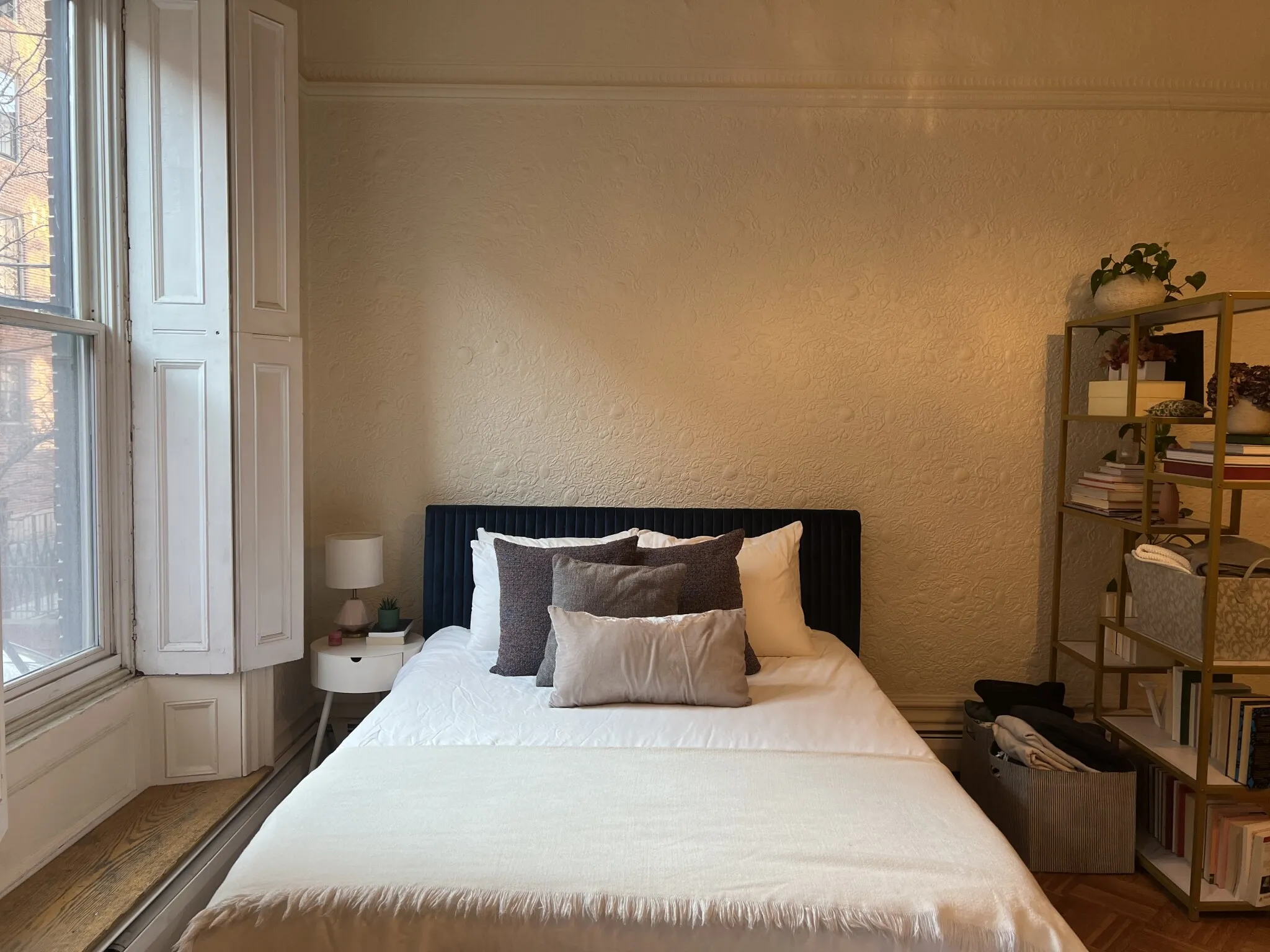 Studio bed, 1 bath apartment for rent at 139 Beacon St Unit 4, Back Bay — photo 7 of 12