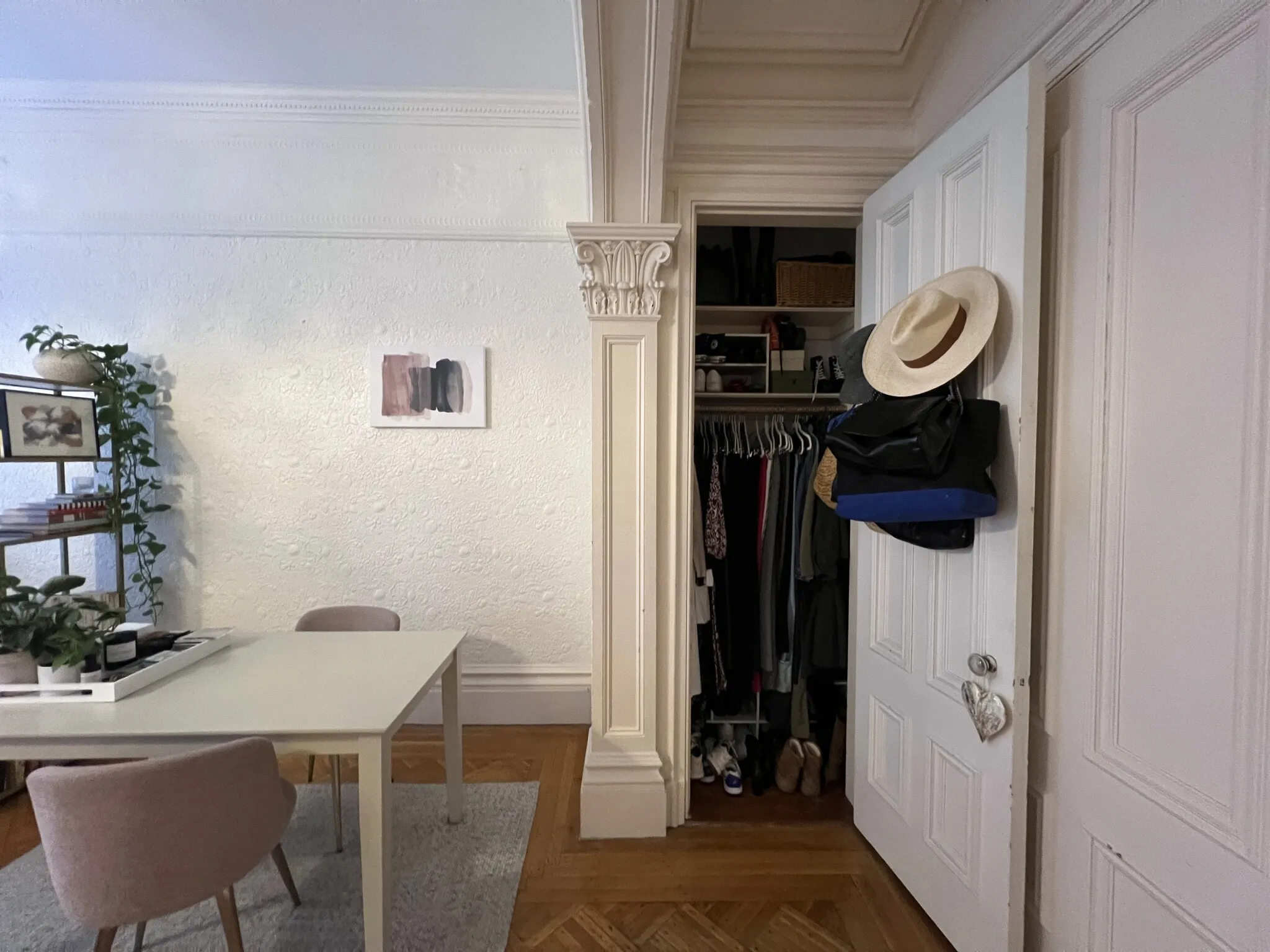 Studio bed, 1 bath apartment for rent at 139 Beacon St Unit 4, Back Bay — photo 9 of 12