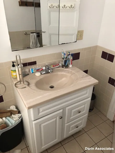 4 bed, 1 bath apartment for rent at 139 College Ave Unit 1, Tufts — photo 8 of 13