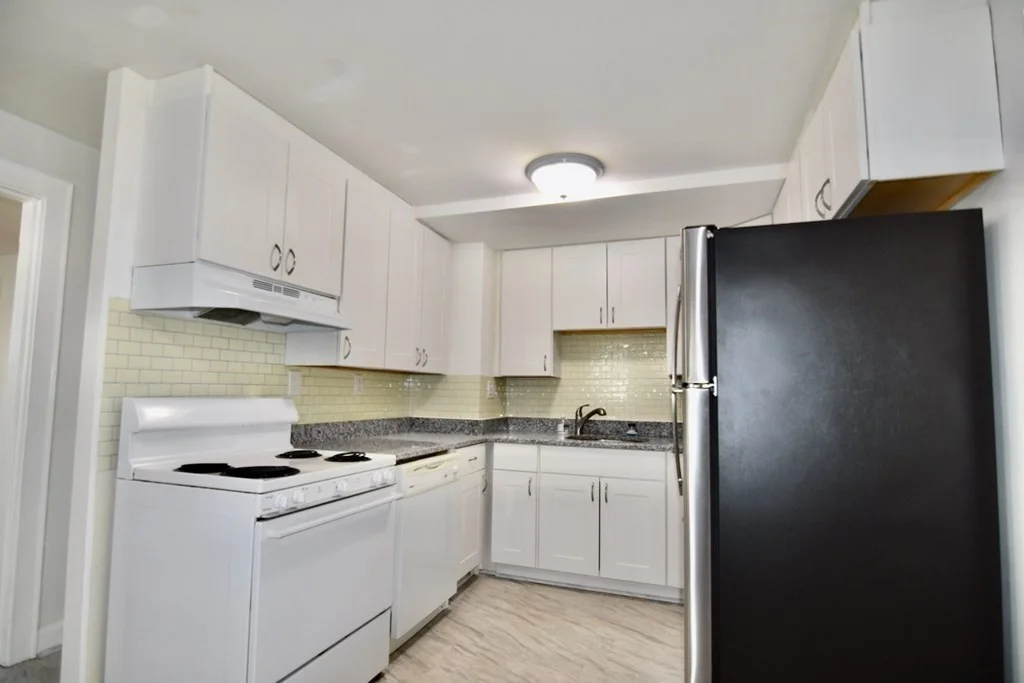 1 bed, 1 bath apartment for rent at 139 Cushing Ave Unit 1R, Dorchester — photo 10 of 14
