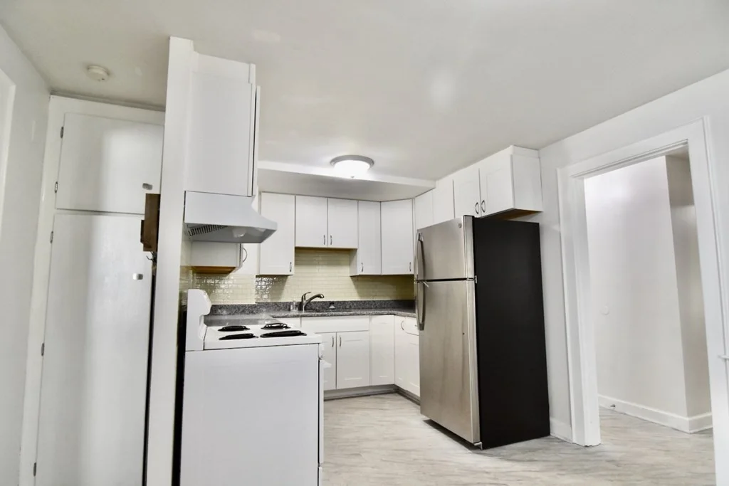 1 bed, 1 bath apartment for rent at 139 Cushing Ave Unit 1R, Dorchester — photo 3 of 14