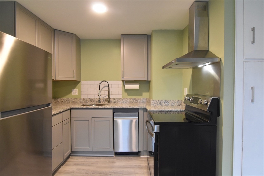1 bed, 1 bath apartment for rent at 139 Cushing Ave Unit 2L, Dorchester — photo 1 of 20