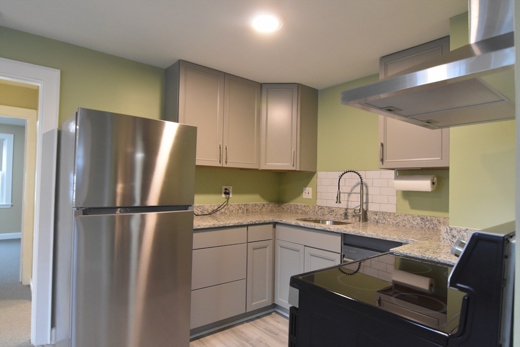 1 bed, 1 bath apartment for rent at 139 Cushing Ave Unit 2L, Dorchester — photo 9 of 20