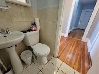 2 bed, 1 bath apartment for rent at 139 Franklin St Unit 5, Lynn — photo 4 of 7