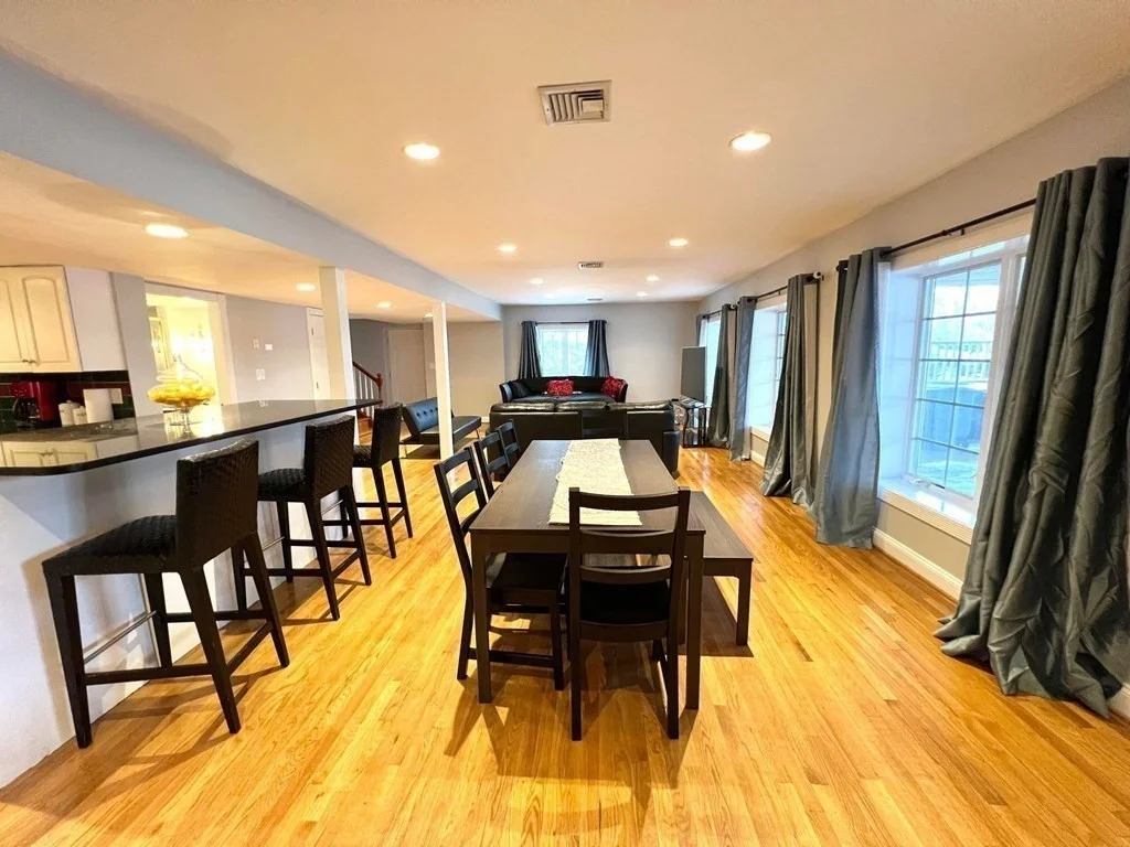 4 bed, 3 bath apartment for rent at 139 Fresh Pond Pkwa Unit 139, West Cambridge — photo 3 of 29