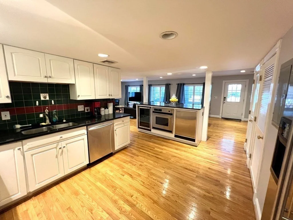 4 bed, 3 bath apartment for rent at 139 Fresh Pond Pkwa Unit 139, West Cambridge — photo 9 of 29