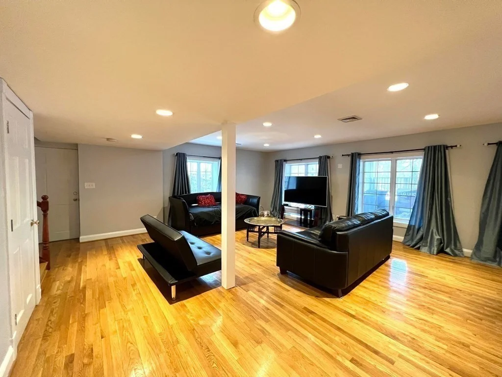 4 bed, 3 bath apartment for rent at 139 Fresh Pond Pkwa Unit 139, West Cambridge — photo 6 of 29