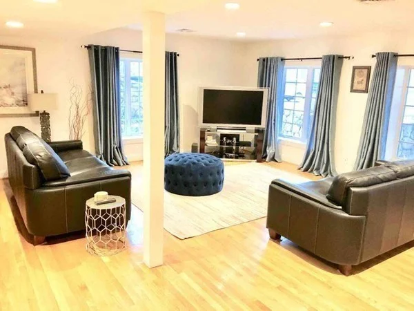4 bed, 3 bath apartment for rent at 139 Fresh Pond Pkwy Unit 1, West Cambridge — photo 3 of 10