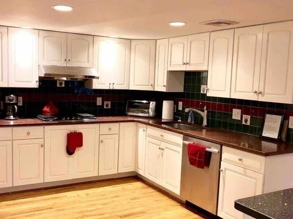 4 bed, 3 bath apartment for rent at 139 Fresh Pond Pkwy Unit 1, West Cambridge — photo 2 of 10