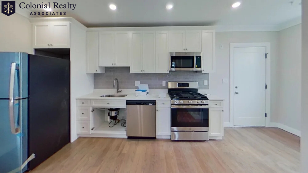 3 bed, 1 bath apartment for rent at 139 George St Unit 21, Roxbury — photo 2 of 8