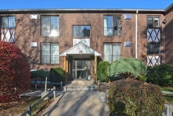 2 bed, 1 bath apartment for rent at 139 King Unit 205B, Franklin — photo 12 of 12