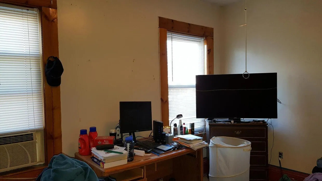 2 bed, 1 bath apartment for rent at 139 Lowell St Unit 3, South Side — photo 3 of 4