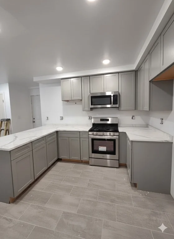 3 bed, 1 bath apartment for rent at 139 Malborough Unit 1, Chelsea — photo 5 of 8