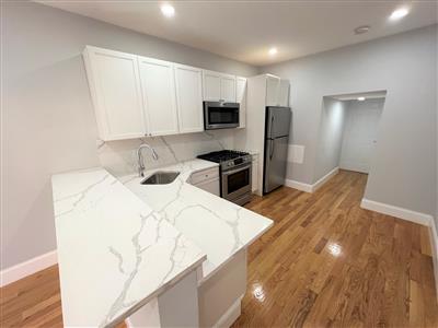 1 bed, 1 bath apartment for rent at 139 Oxford St Unit 2, Baldwin — photo 5 of 17