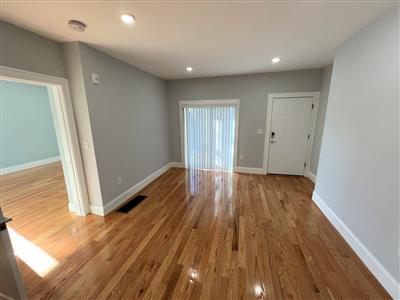 1 bed, 1 bath apartment for rent at 139 Oxford St Unit 2, Baldwin — photo 6 of 17