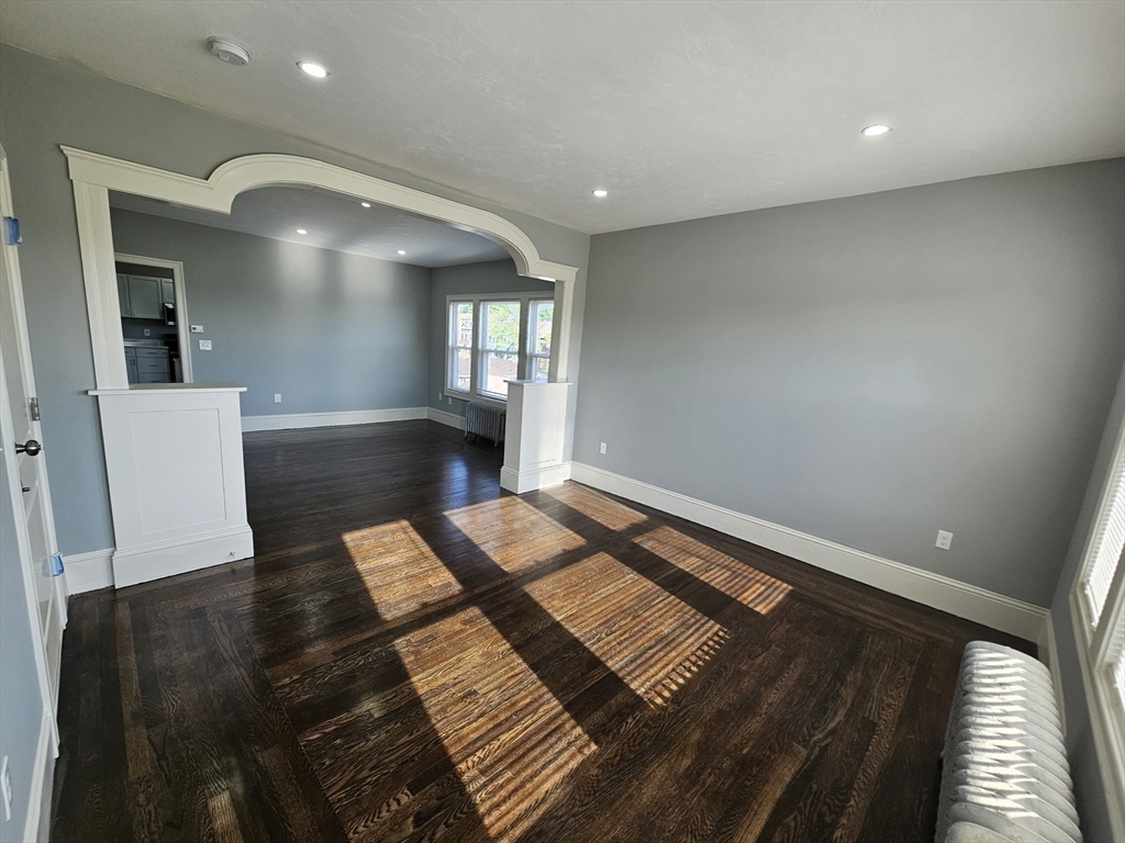 3 bed, 1 bath apartment for rent at 139 Providence Unit 3, Worcester — photo 9 of 26