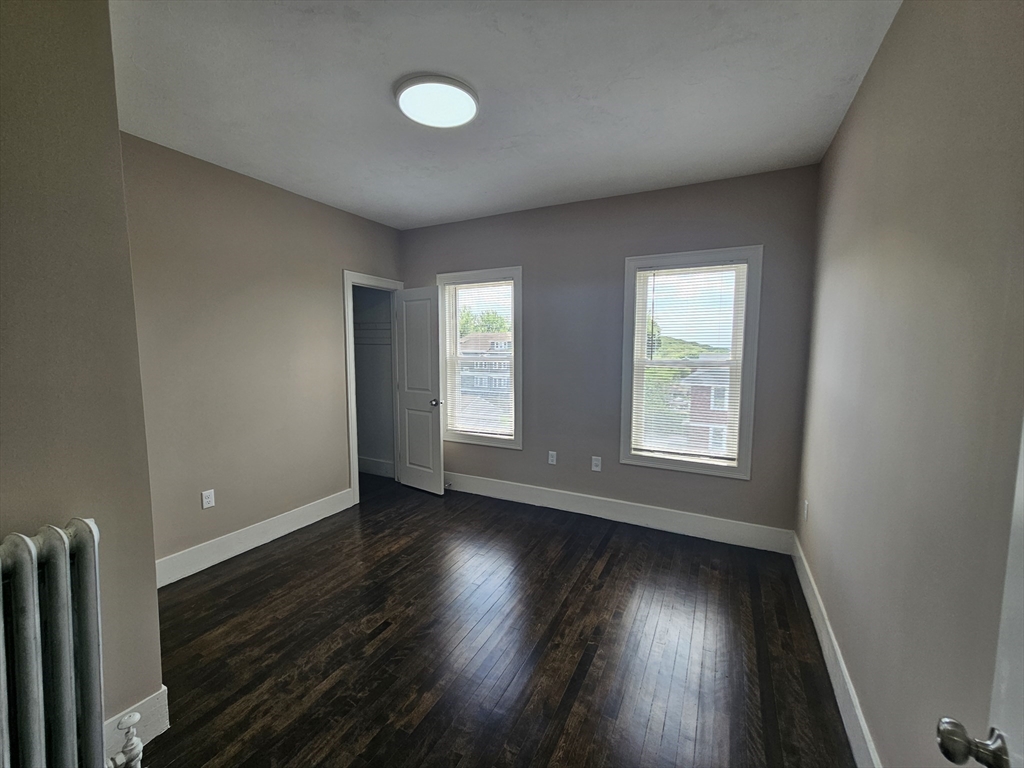 3 bed, 1 bath apartment for rent at 139 Providence Unit 3, Worcester — photo 16 of 26