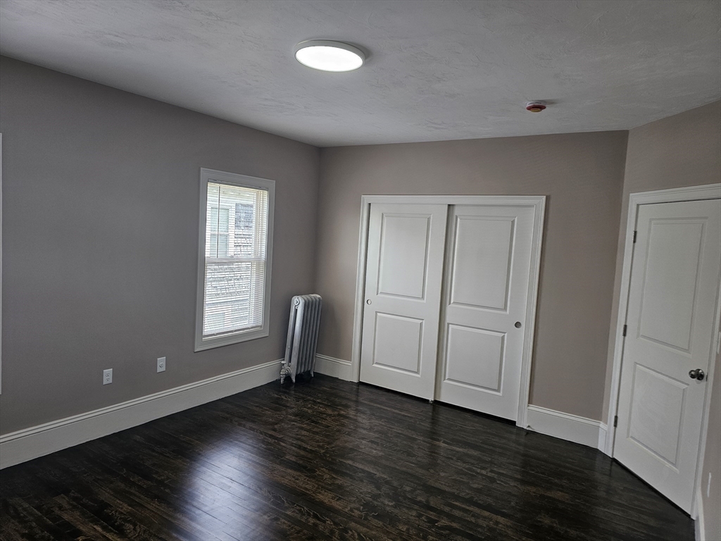 3 bed, 1 bath apartment for rent at 139 Providence Unit 3, Worcester — photo 14 of 26