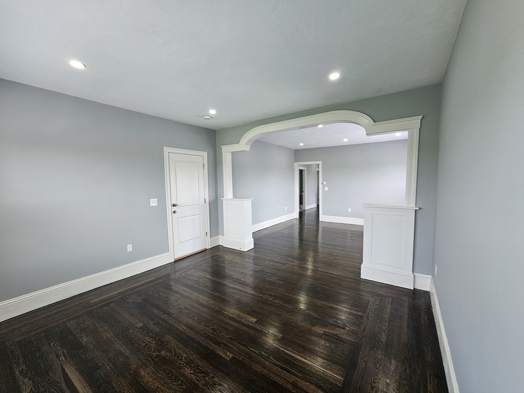 3 bed, 1 bath apartment for rent at 139 Providence Unit 3, Worcester — photo 8 of 26