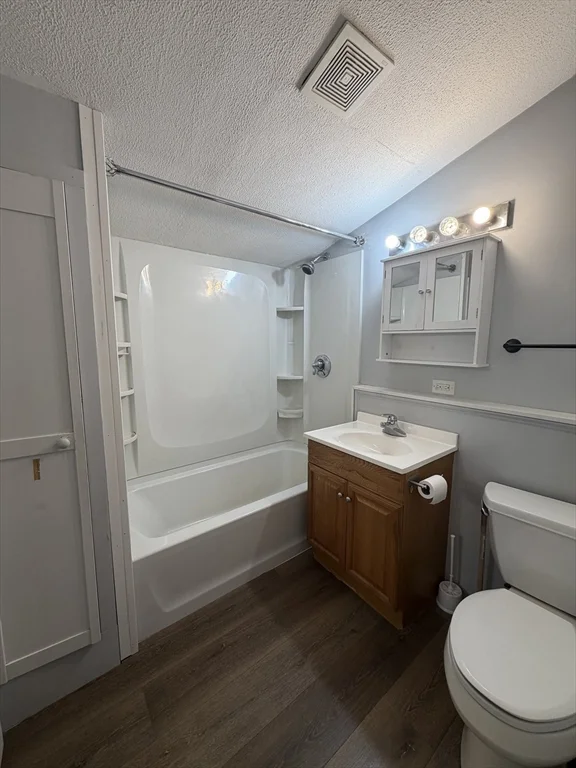 2 bed, 1 bath apartment for rent at 139 Randall Unit 2, Worcester — photo 10 of 10