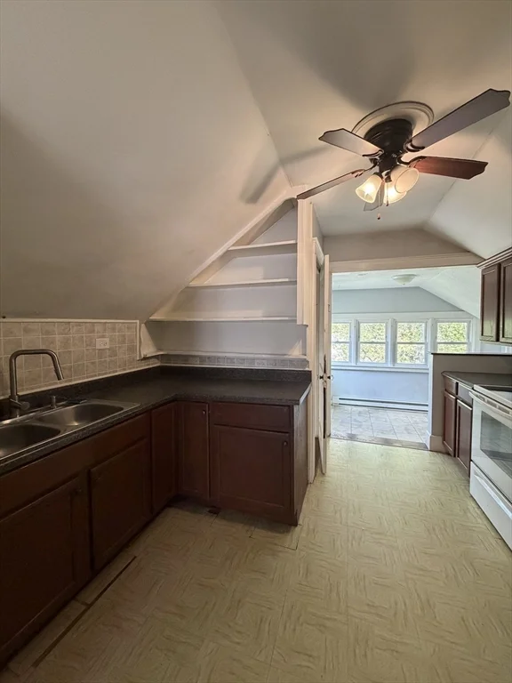 2 bed, 1 bath apartment for rent at 139 Randall Unit 2, Worcester — photo 6 of 10