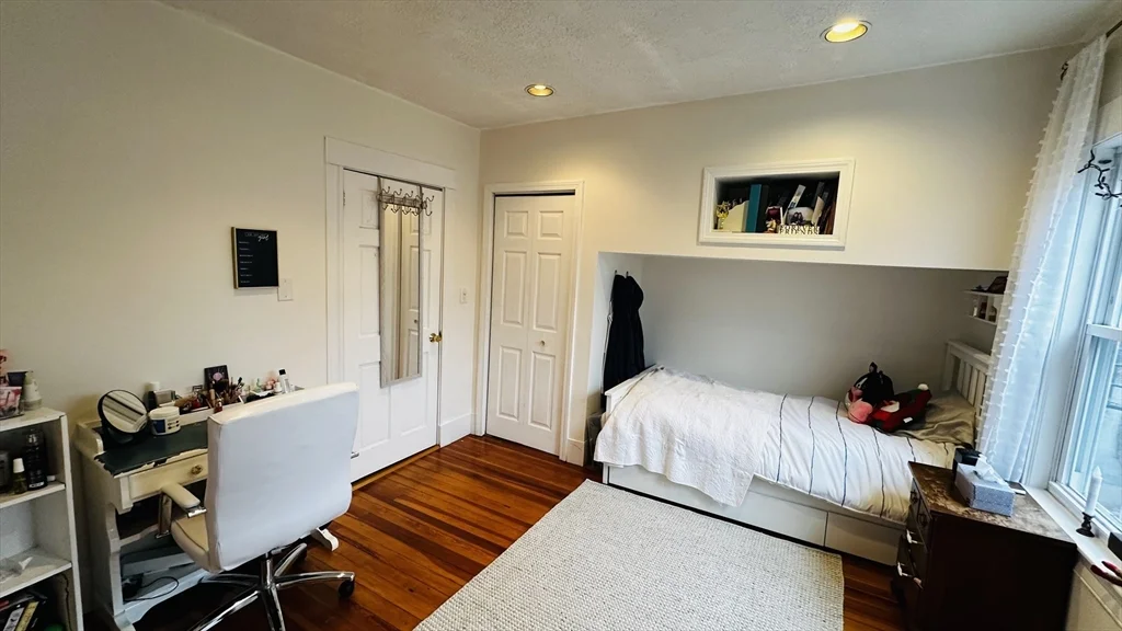 3 bed, 2 bath apartment for rent at 139 Stetson St Unit 2, East Braintree — photo 5 of 17