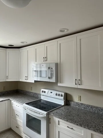 3 bed, 2 bath apartment for rent at 139 W Main St Unit 1, Ayer — photo 6 of 19
