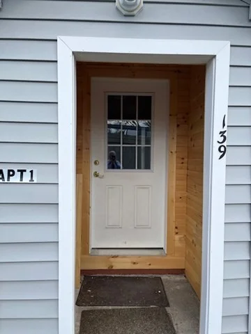 3 bed, 2 bath apartment for rent at 139 W Main St Unit 1, Ayer — photo 2 of 19