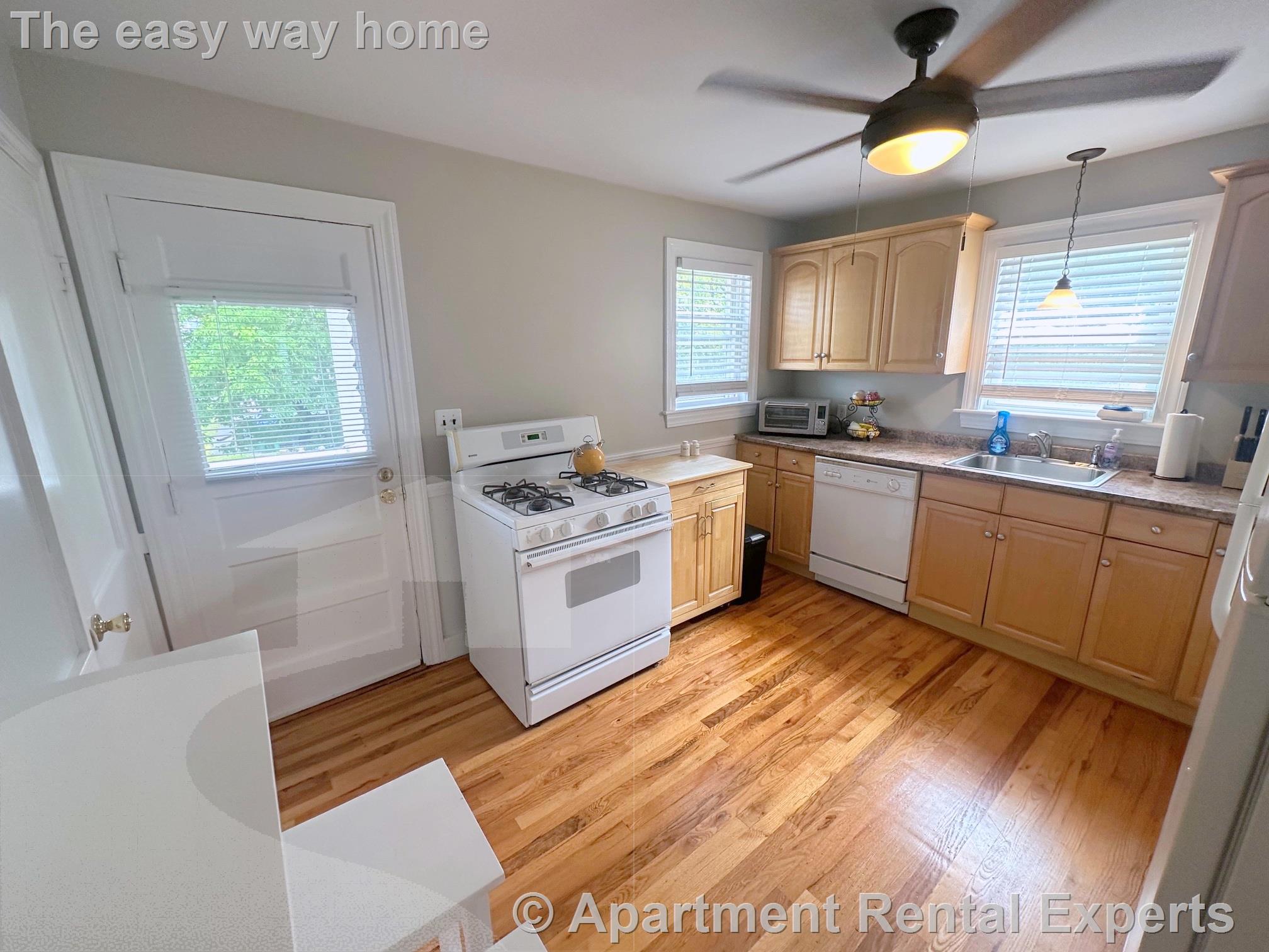 2 bed, 1 bath apartment for rent at 139 Winthrop St, Tufts — photo 1 of 14