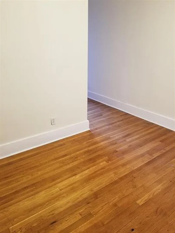 2 bed, 1 bath apartment for rent at 1390 Beacon Unit 5, Coolidge Corner — photo 6 of 9