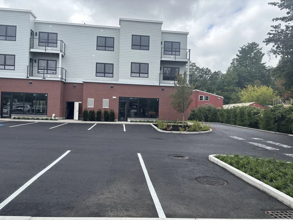 2 bed, 2 bath apartment for rent at 1391 Main St Unit 202, Walpole — photo 5 of 34