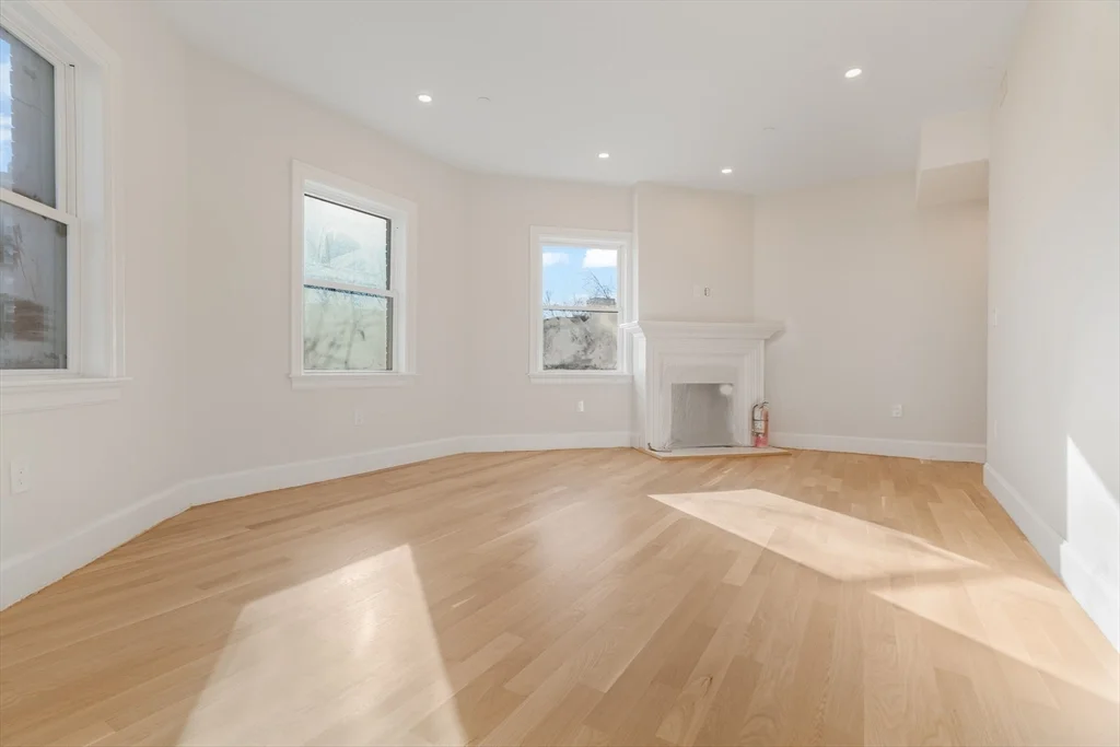 3 bed, 2 bath apartment for rent at 1396 Beacon St Unit 2nd Floor, Coolidge Corner — photo 5 of 14