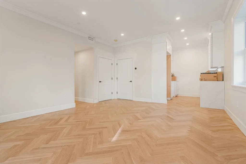 3 bed, 2 bath apartment for rent at 1396 Beacon St Unit 2nd Floor, Coolidge Corner — photo 1 of 14
