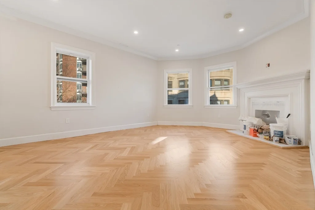 3 bed, 2 bath apartment for rent at 1396 Beacon St Unit 2nd Floor, Coolidge Corner — photo 2 of 14