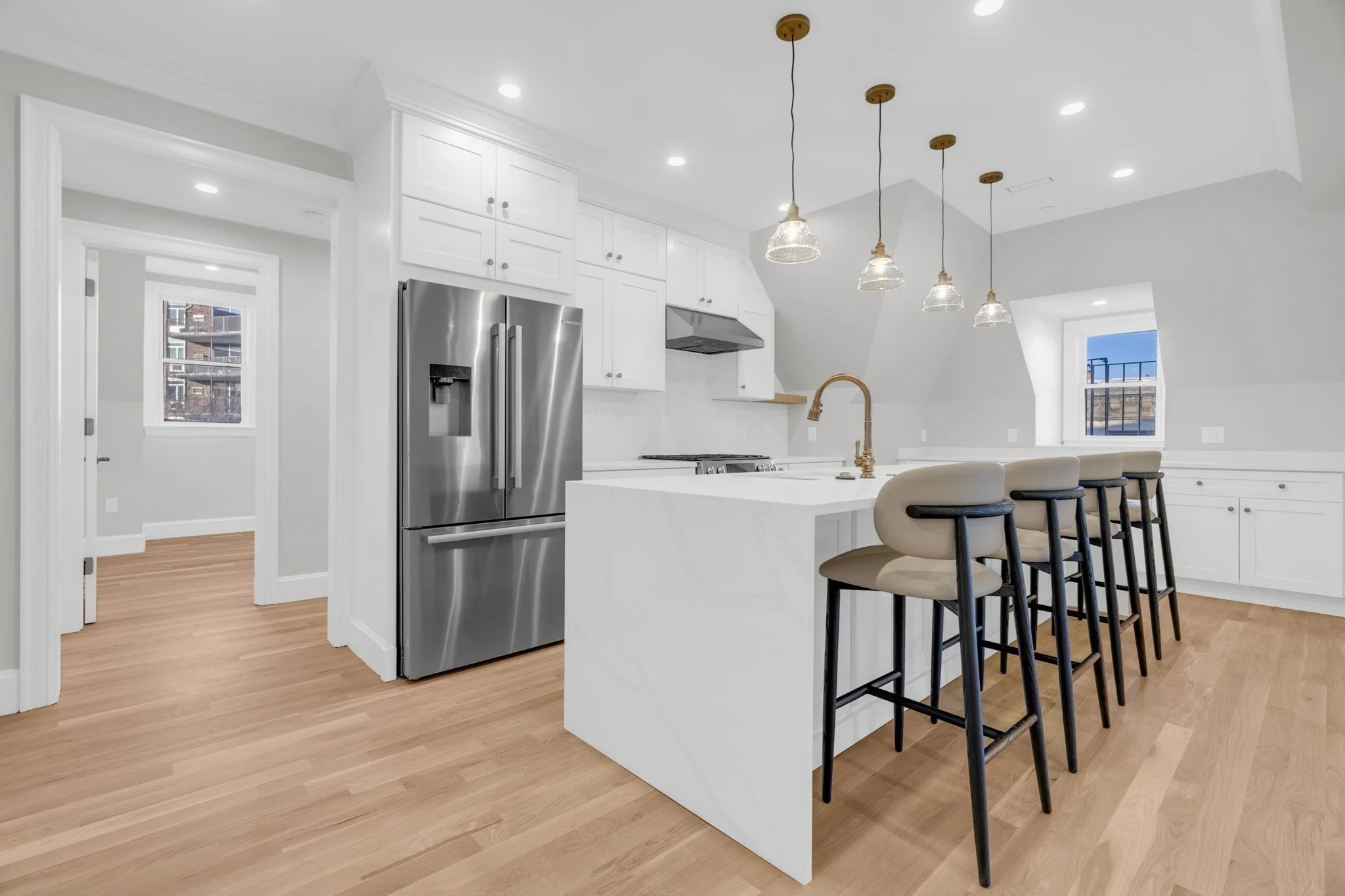 3 bed, 1 bath apartment for rent at 1396 Beacon St Unit 5, Coolidge Corner — photo 1 of 11
