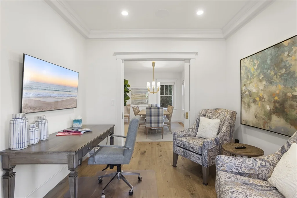6 bed, 4+ bath apartment for rent at 13A Gingy Ln, Nantucket — photo 11 of 29