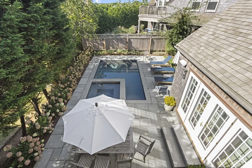 6 bed, 4+ bath apartment for rent at 13A Gingy Ln, Nantucket — photo 28 of 29