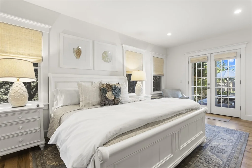 6 bed, 4+ bath apartment for rent at 13A Gingy Ln, Nantucket — photo 9 of 29