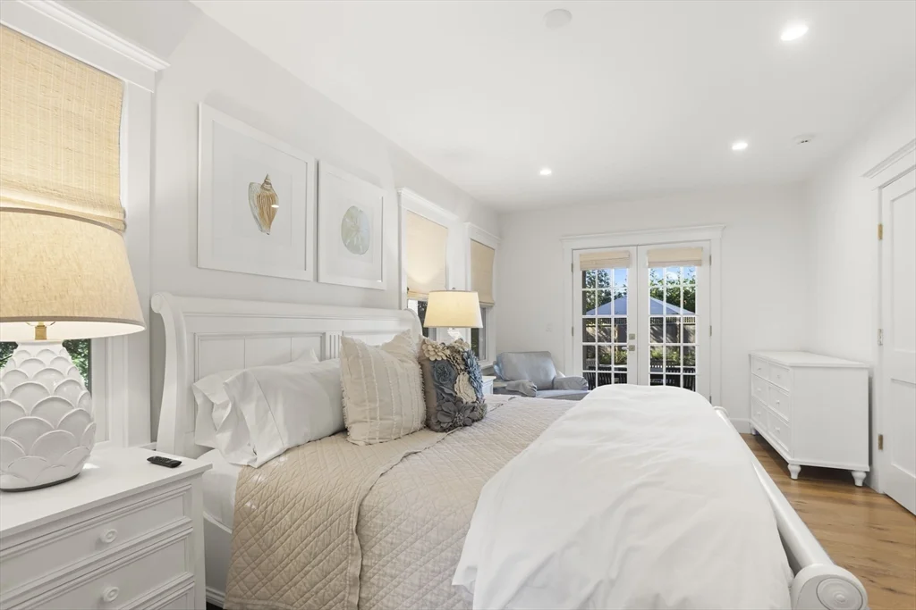 5 bed, 4+ bath apartment for rent at 13B Gingy Ln, Nantucket — photo 24 of 27