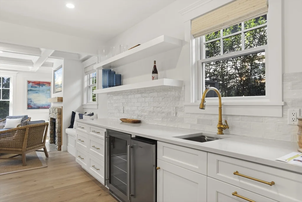 5 bed, 4+ bath apartment for rent at 13B Gingy Ln, Nantucket — photo 6 of 27