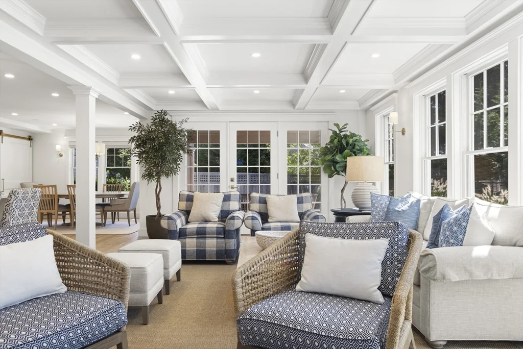 5 bed, 4+ bath apartment for rent at 13B Gingy Ln, Nantucket — photo 2 of 27