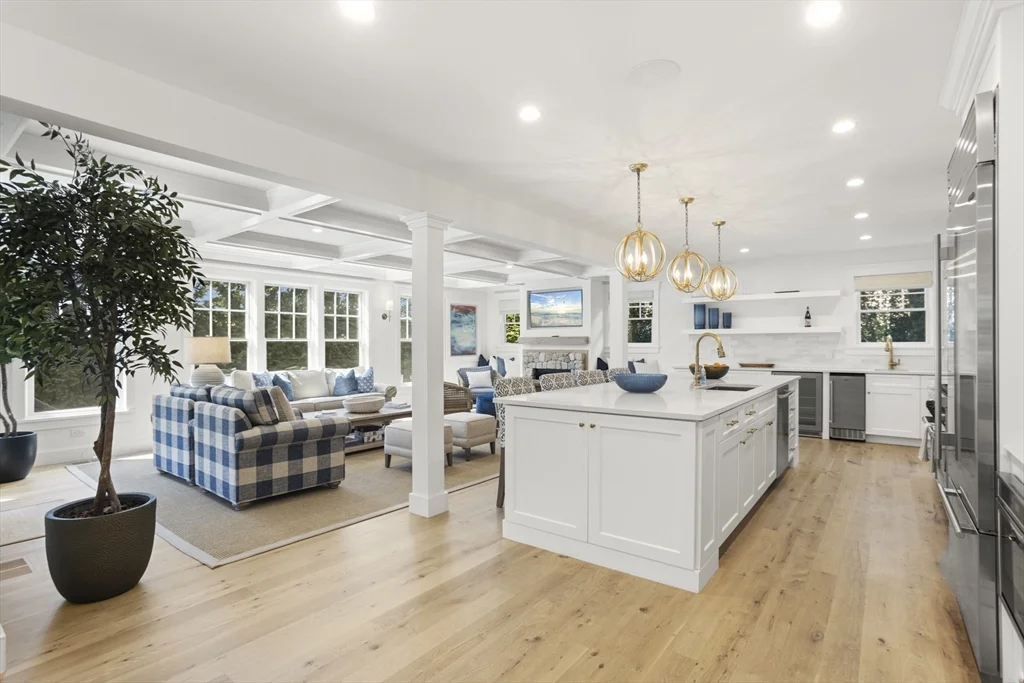 5 bed, 4+ bath apartment for rent at 13B Gingy Ln, Nantucket — photo 7 of 27