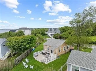 3 bed, 1 bath apartment for rent at 13B Hathaway, Fairhaven — photo 2 of 42